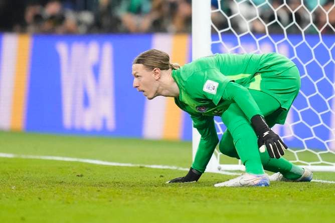 Elfer-Held brach sich die Hand - und merkte es nicht