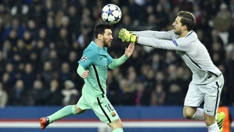 TOPSHOT-FBL-EUR-C1-PSG-BARCELONA