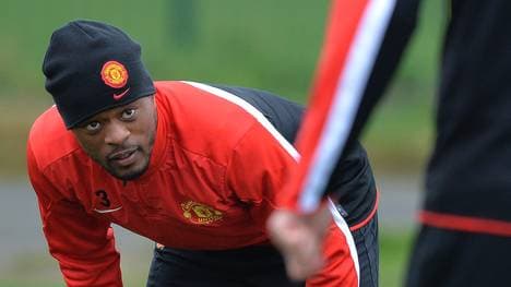 FBL-EUR-C1-OLYMPIAKOS-MAN UTD-TRAINING