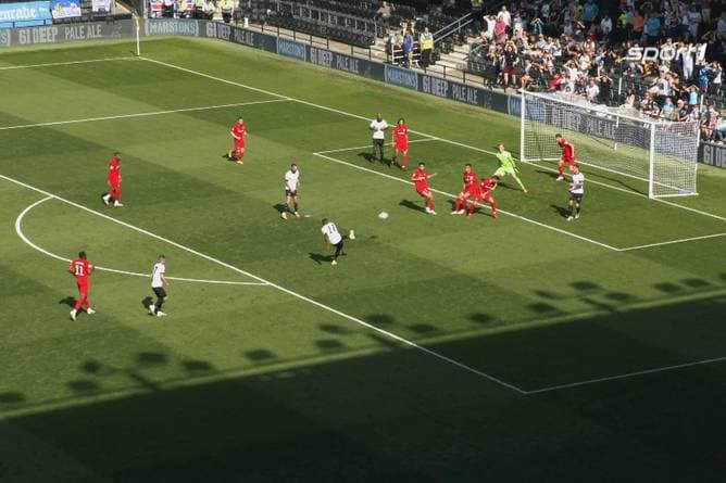 Hertha blamiert sich gegen englischen Drittligisten