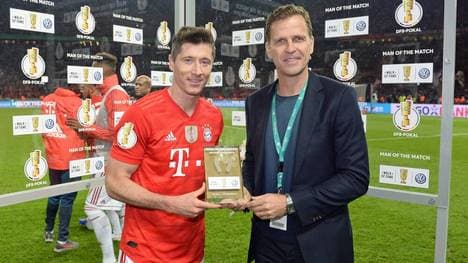 Oliver Bierhoff (r.) hat eine klare Meinung zum Transferpoker um Robert Lewandowski