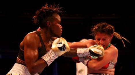 Nicola Adams (links) fürchtet um ihr Augenlicht