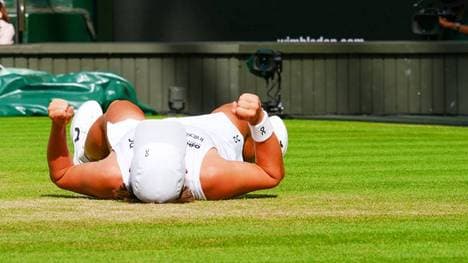 Iga Swiatek jubelt nach ihrem Sieg in Wimbledon