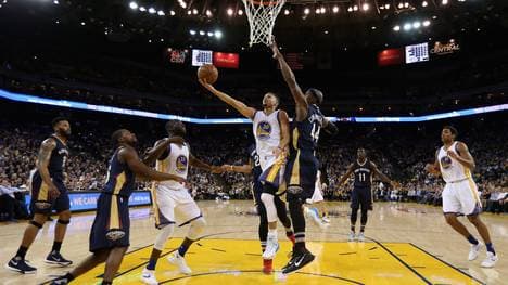 New Orleans Pelicans v Golden State Warriors