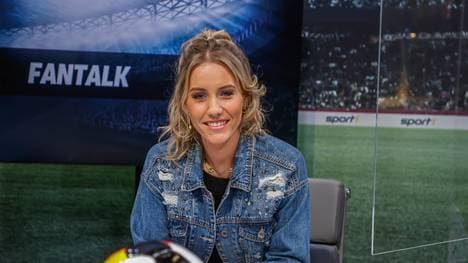 Laura Papendick moderiert bei SPORT1 unter anderem den Fantalk