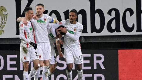 Augsburg hat Bielefeld nach dem Sieg im direkten Duell überholt