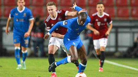 Glen Kamara wurde von den Kindern im Stadion ausgepfiffen