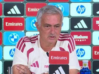 José Mourinho spricht über das enge Rennen in der spanischen Liga. Der Real-Coach lässt in dem Zusammenhang eine Spitze gegen die Bundesliga da.