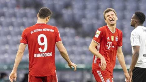Thomas Müller zog vor Robert Lewandowski den Hut