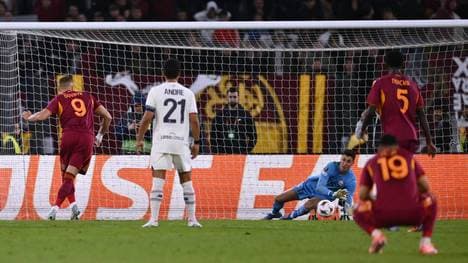 Artem Dovbyk vergab zwei von drei Elfmeter-Versuchen der Roma in der Schlussphase