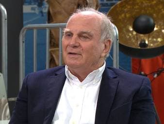 Pfiffe bei der gegnerischen Hymne, Lachen über ein weinendes Mädchen: Uli Hoeneß stellt im EM Doppelpass klar, was er vom Verhalten der Engländer beid er EM hält.