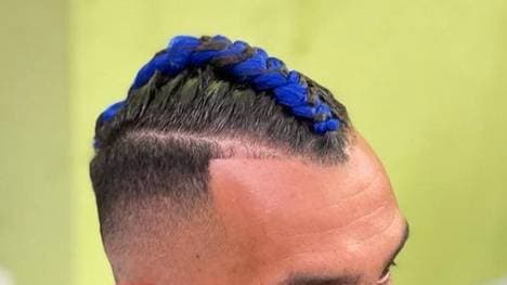 Fußballer lassen sich für die eigene Haarpracht gerne die verrücktesten Dinge einfallen