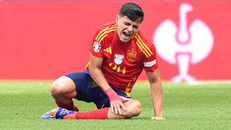 Pedri muss mit Schmerzen vom Platz