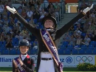 Katharina Hemmer sorgt für eine dicke Überraschung bei der Reit-WM. Beim Grand Prix Special lässt sie die Führende ordentlich zittern und belohnt sich mit Bronze.