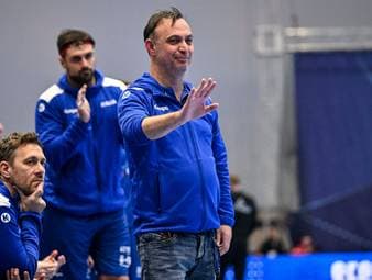 Hanning peilt Sensation an