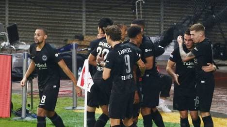Last-Minute-Tor: Frankfurt sicher im Sechzehntelfinale