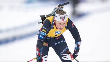 Biathlon-Star Ingrid Landmark Tandrevold hat sich die Hand gebrochen