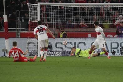 Nübel patzt böse - so reagiert Eberl