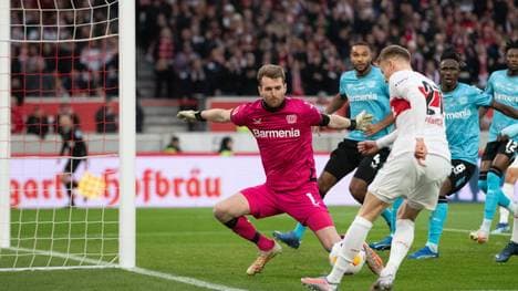 In Topform: Lukas Hradecky