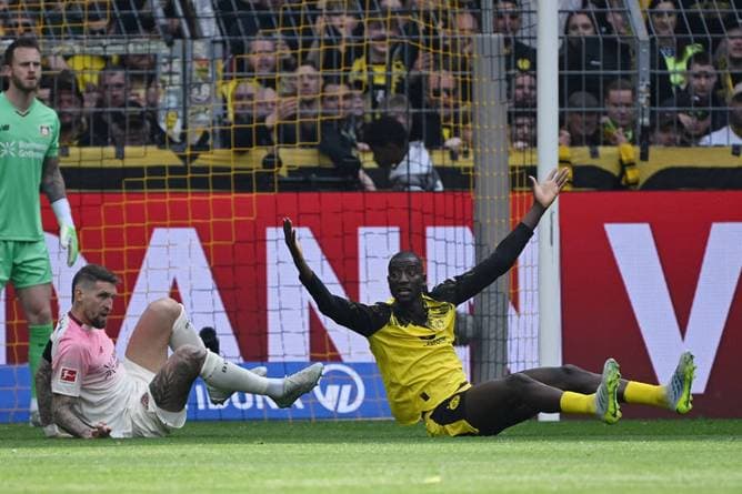Empfindlicher Dämpfer für den BVB