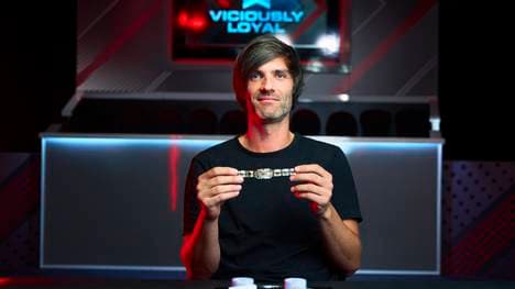 Stefan Lehner mit Sieger-Bracelet