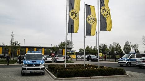 Borussia Dortmund v AS Monaco - UEFA Champions League Quarter Final: First Leg