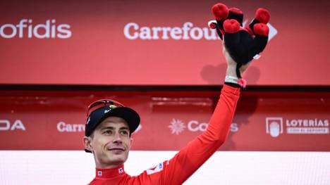 Jetzt in Rot: Jonas Vingegaard