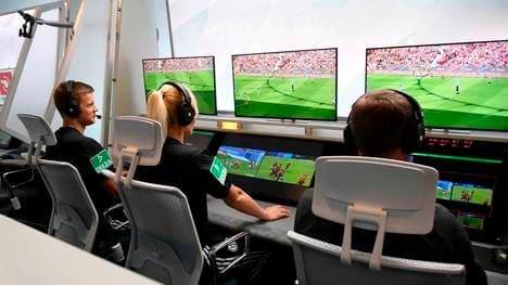 FBL-GERMANY-BUNDESLIGA-VAR