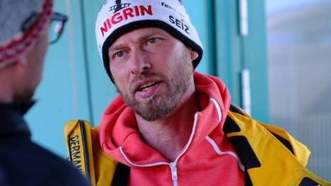 Rene Spies lobt sein Team nach der Medaillenflut