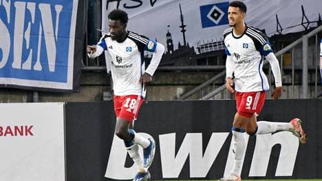 Bakery Jatta (l.) traf für den HSV zum Ausgleich