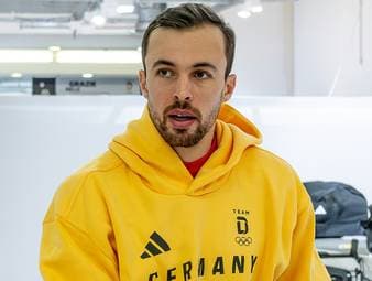 Nach brutalem Foul: Wagner trotz Sperre im DEB-Kader