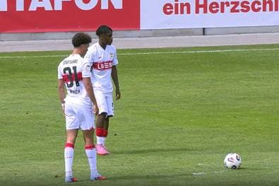 Barca-Transfer feiert Drittliga-Debüt