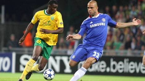 Alex (r.) spielte viele Jahre für den FC Chelsea