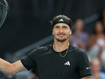 Zverev gewinnt bei Comeback