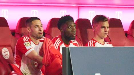 Raphael Guerreiro (l.) erhält den Vorzug vor Alphonso Davies