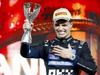 Pilot Lando Norris ist zum ersten Mal Formel-1-Weltmeister geworden. Dem Briten reichte im McLaren beim Saisonfinale in Abu Dhabi der dritte Platz für den Titel.