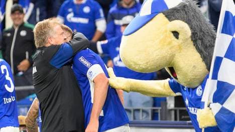 Will Schalke 04 noch aufsteigen, kommt es unter anderem auf Mike Büskens und Simon Terodde an