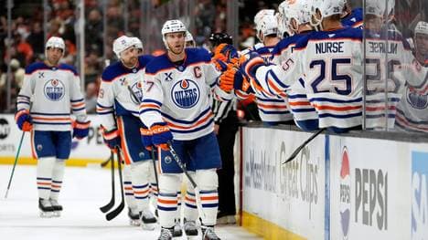 McDavid (M.) wird geehrt