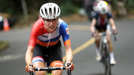 Die Niederländerin Annemiek Van Vleuten ist im Straßenrennen in Rio schwer gestürzt 