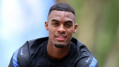 Spielt Ryan Gravenberch bald in der Bundesliga?