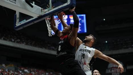 Rui Hachimura (l.) war vom deutschen Team nicht zu stoppen