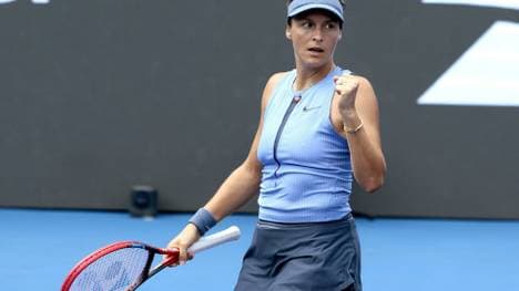 Tatjana Maria grüßt von der Spitze