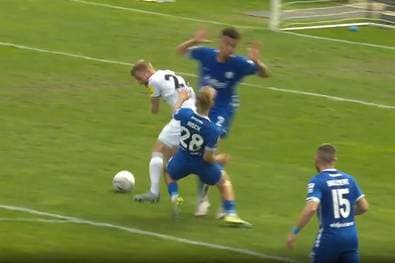 Kein Elfmeter? Saarbrücken hadert nach Pleite mit Schiri-Entscheidung