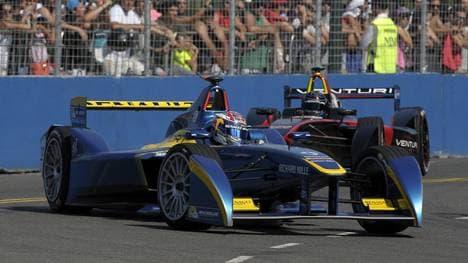 AUTO-FORMULAE-ARG-RACE