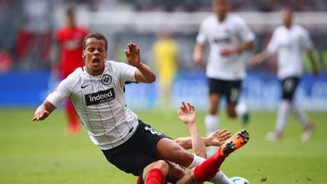 Eintracht Frankfurt v Hertha BSC - Bundesliga