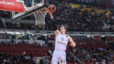 Obst verlängert bis 2026 in München