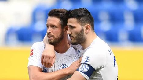 Mark Uth (l.) fehlt im Spiel gegen den 1. FC Köln