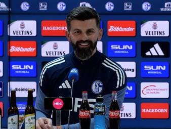 Schalke-Trainer Miron Muslic spricht über die kuriose Cevapcici-Aktion von ein paar Fans beim öffentlichen Training. 