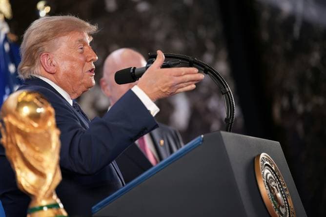 Kane „in die Abwehr“? Trump wundert sich über Tuchels Taktik