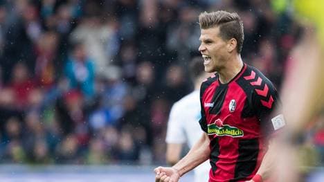 SC Freiburg v FC Schalke 04 - Bundesliga
